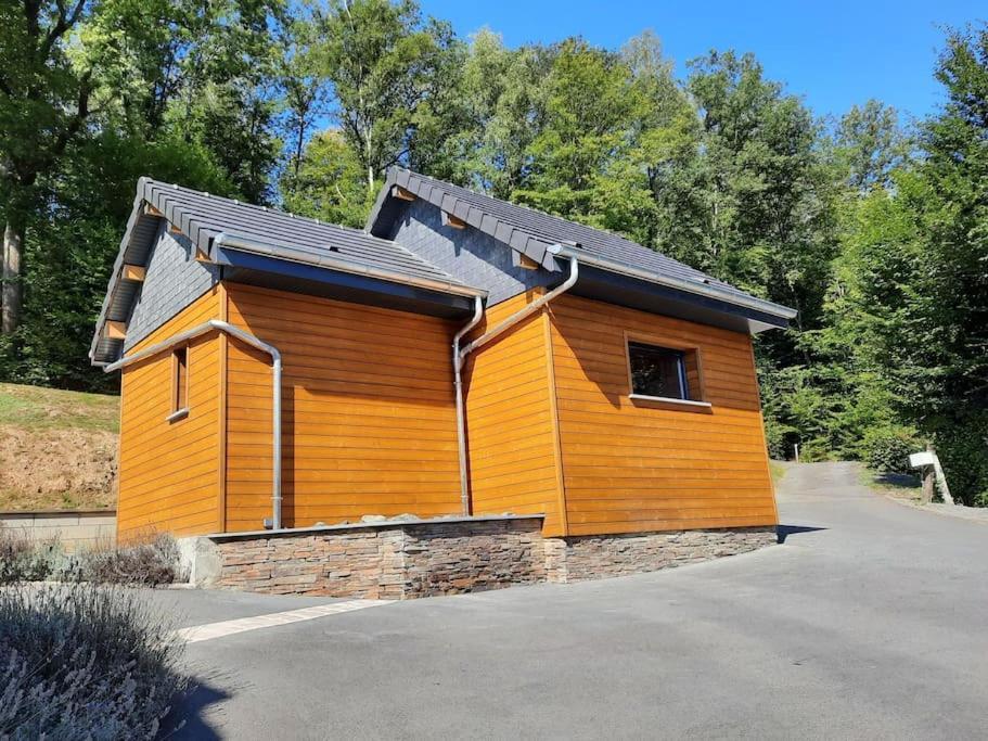 Chalet A L'Oree Du Bois Avec Parking Tournavaux Luaran gambar